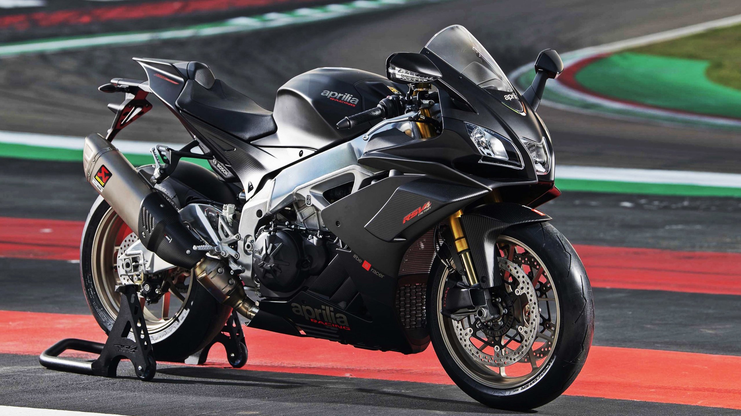 热刺客场平曼联，防守表现稳健，热刺对曼联比赛分析