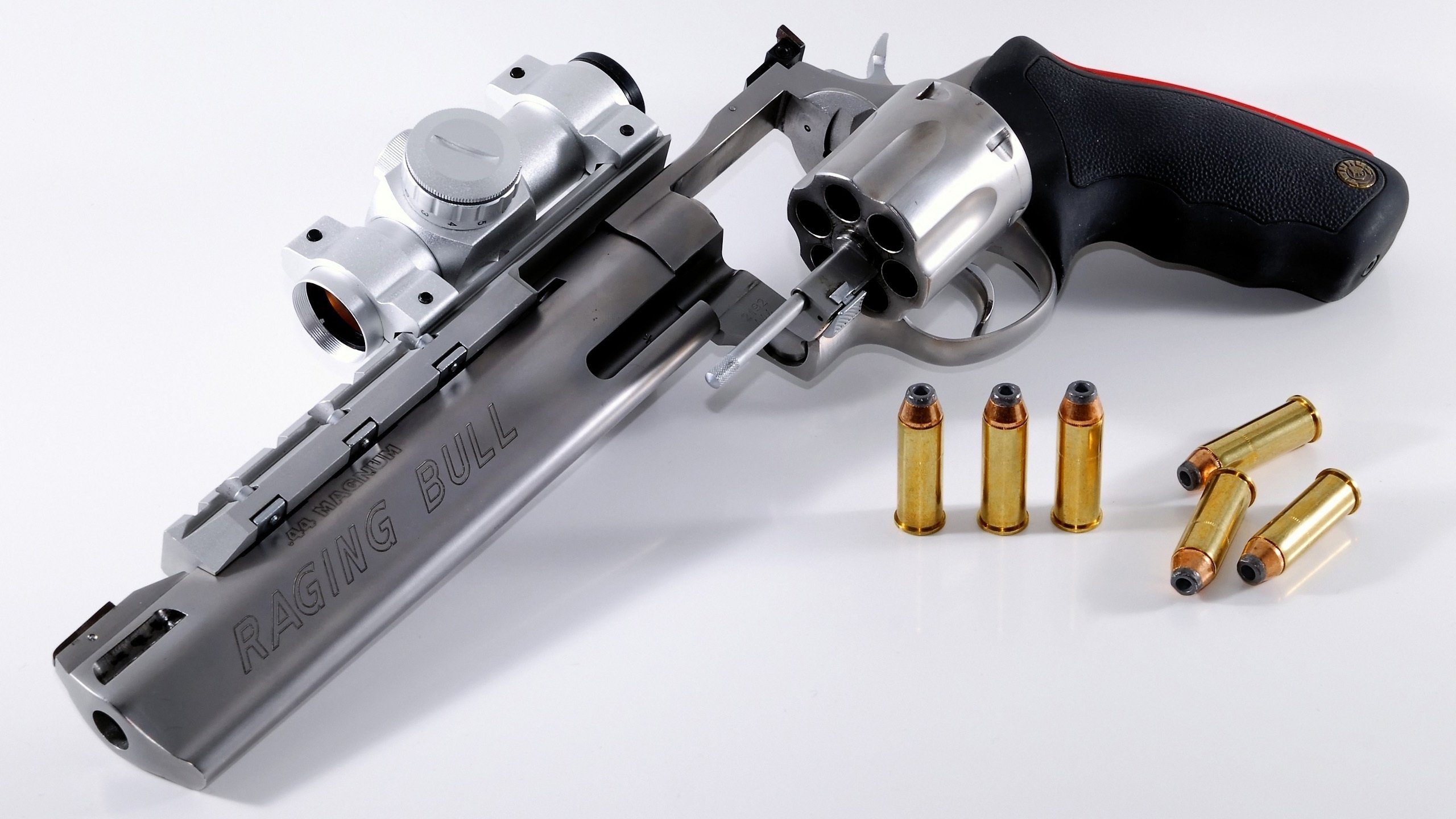 法国橄榄球的商业化进程加速，市场潜力巨大，法国橄榄球年历